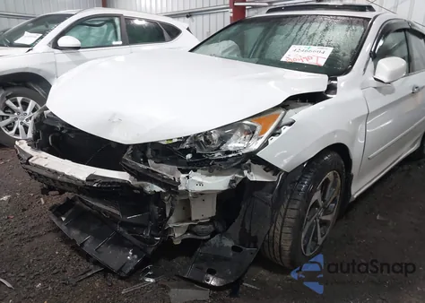 2017 Honda Accord Ex-L z USA, uszkodzony, nr VIN 1HGCR2F88HA037333